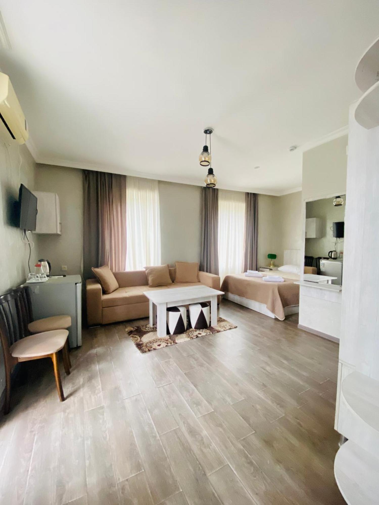 באטומי Hotel Garanti מראה חיצוני תמונה