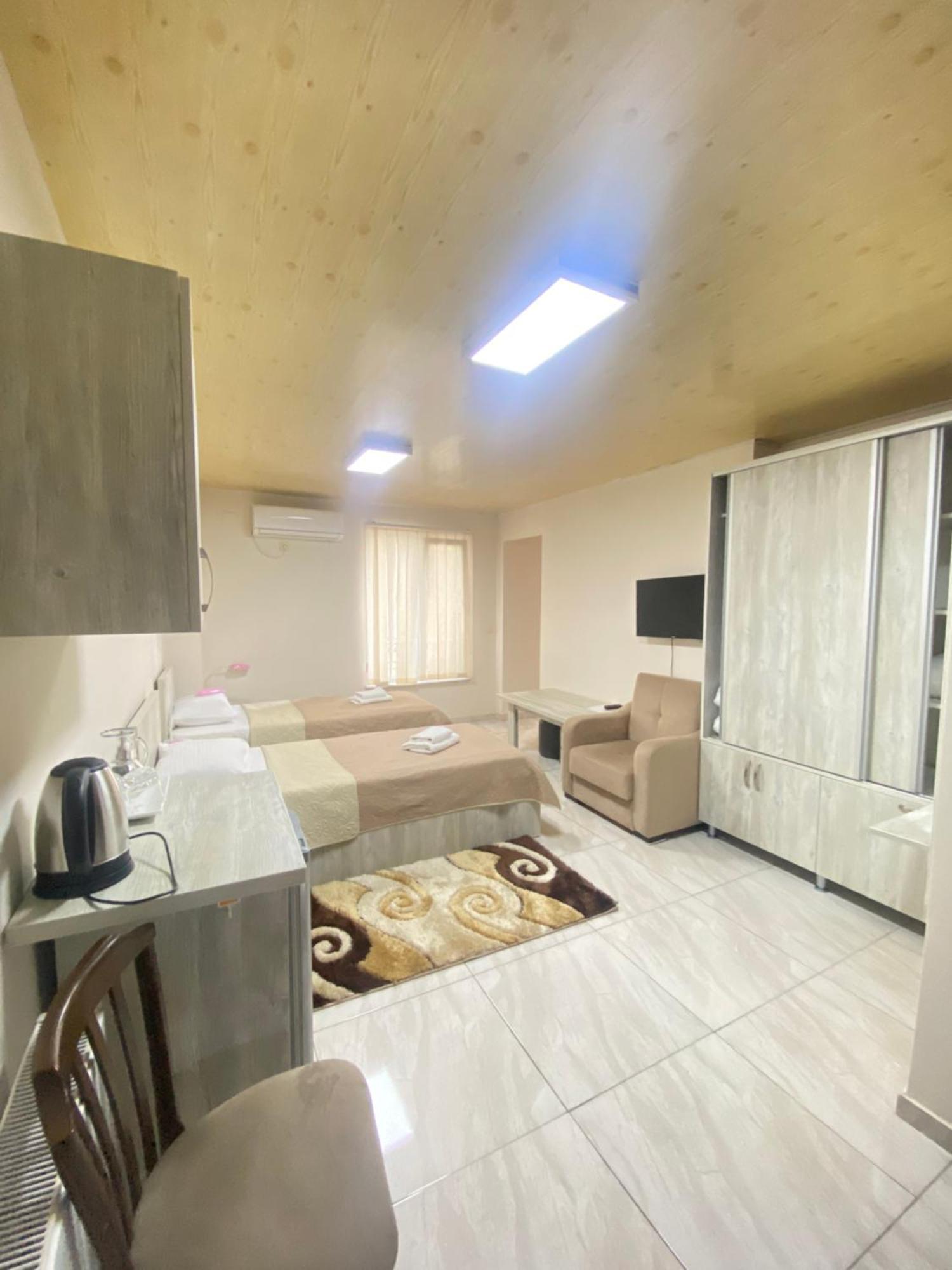 באטומי Hotel Garanti מראה חיצוני תמונה