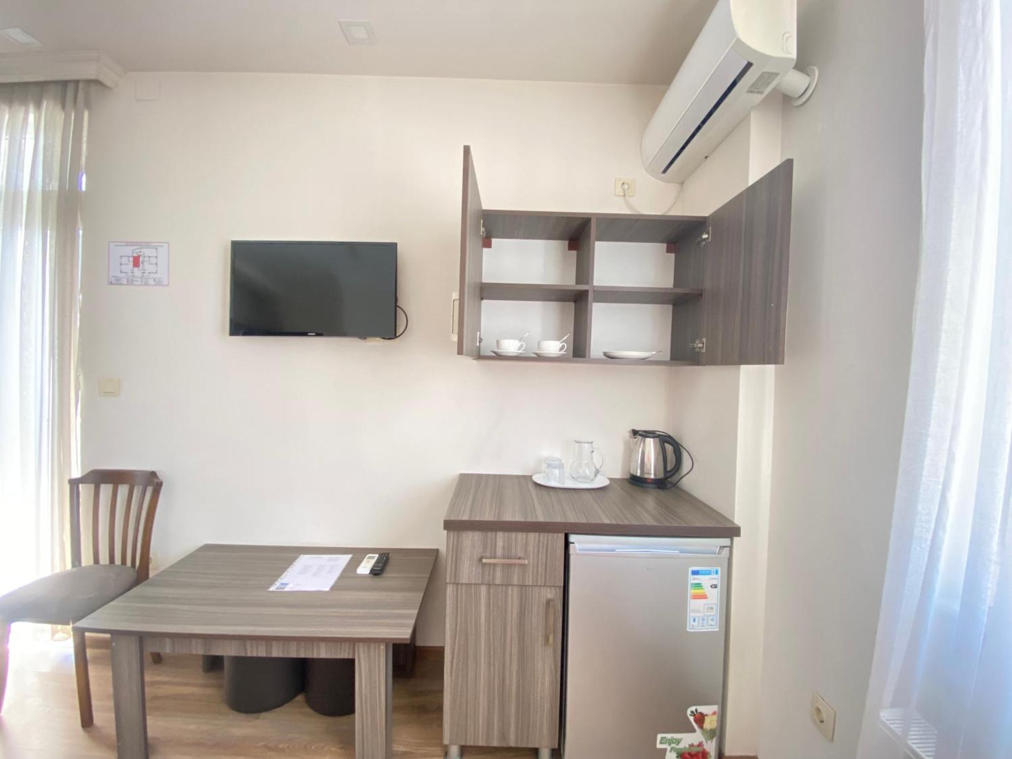 באטומי Hotel Garanti מראה חיצוני תמונה
