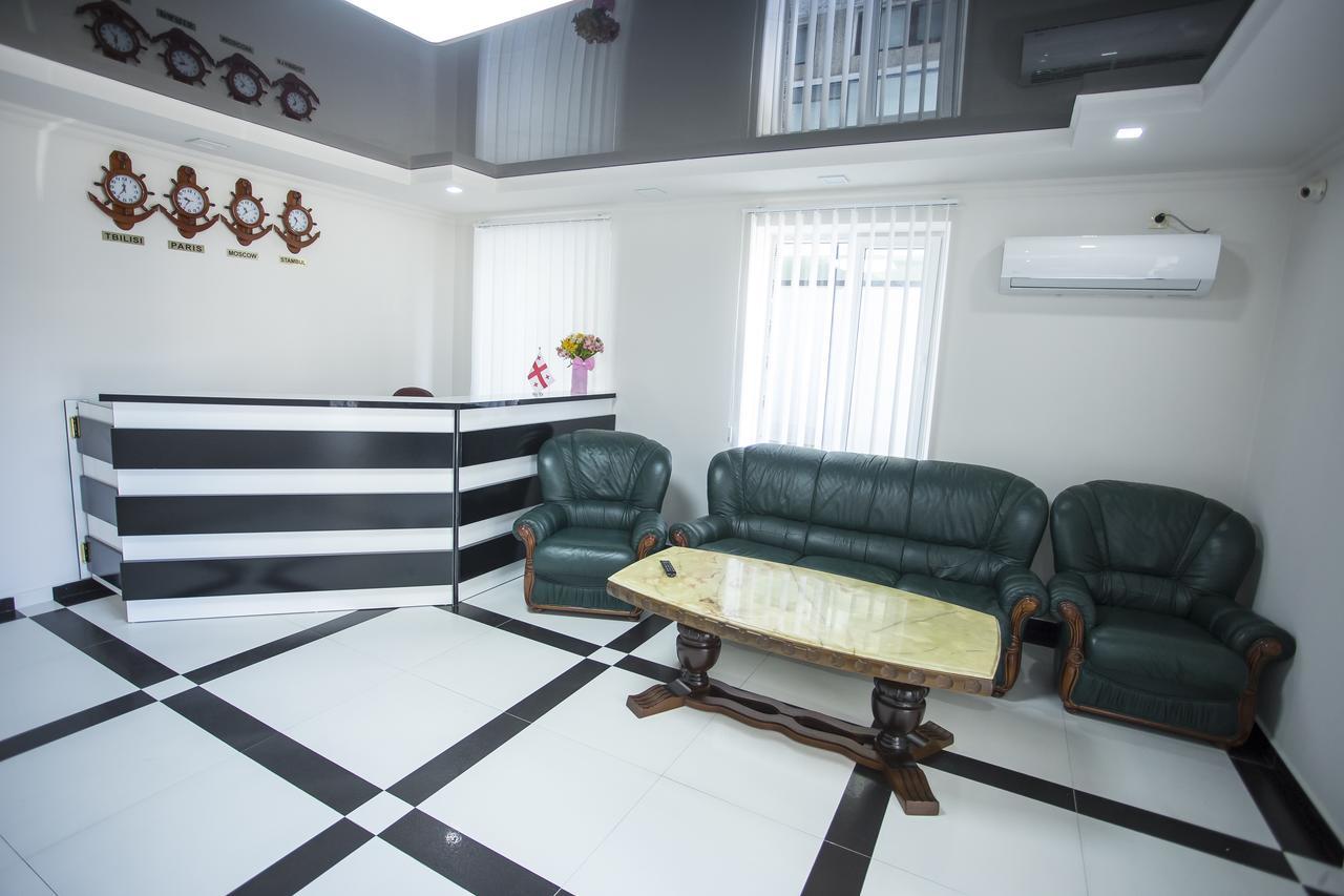 באטומי Hotel Garanti מראה חיצוני תמונה