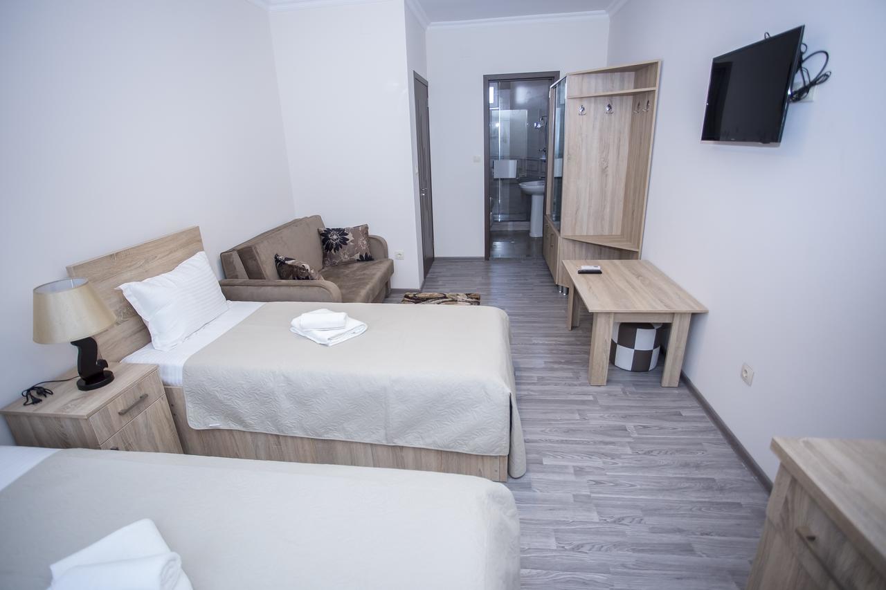 באטומי Hotel Garanti מראה חיצוני תמונה