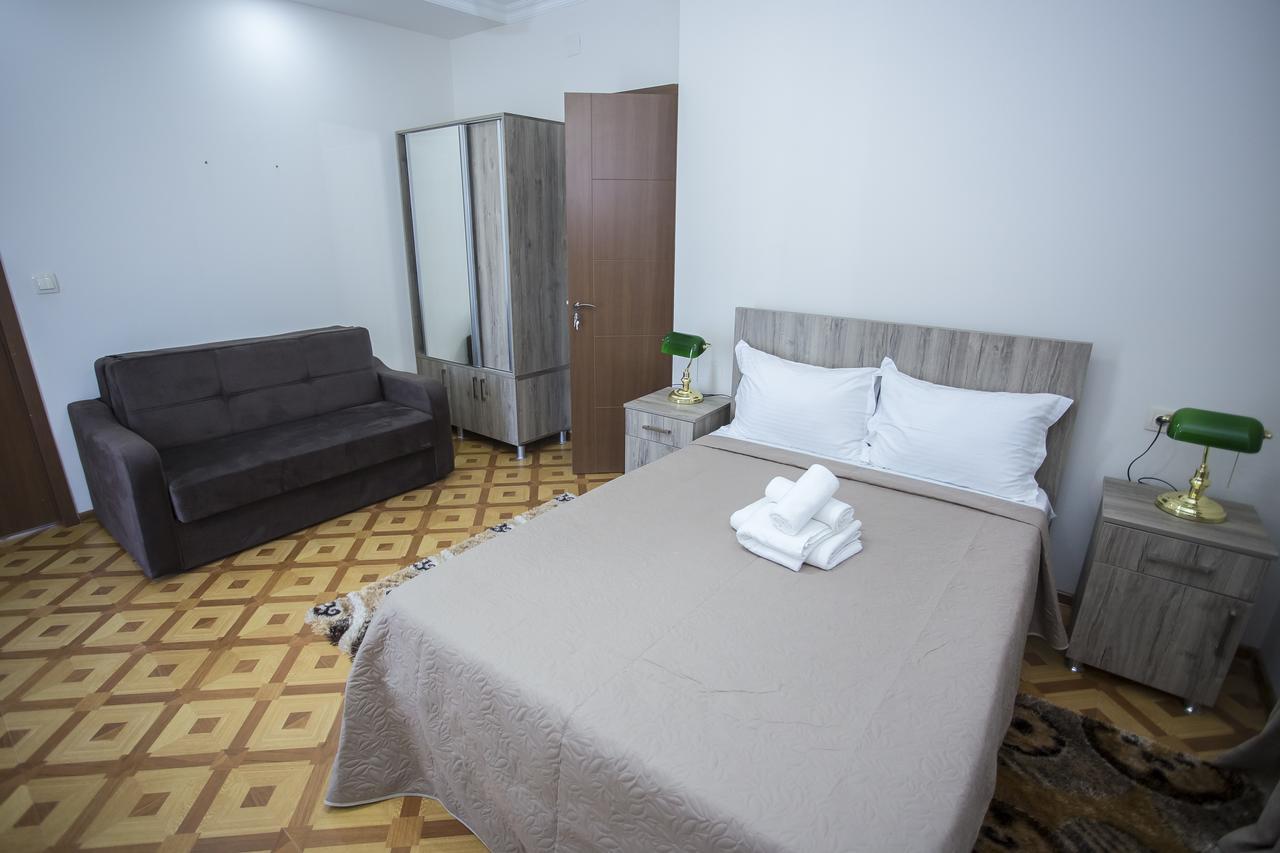 באטומי Hotel Garanti מראה חיצוני תמונה