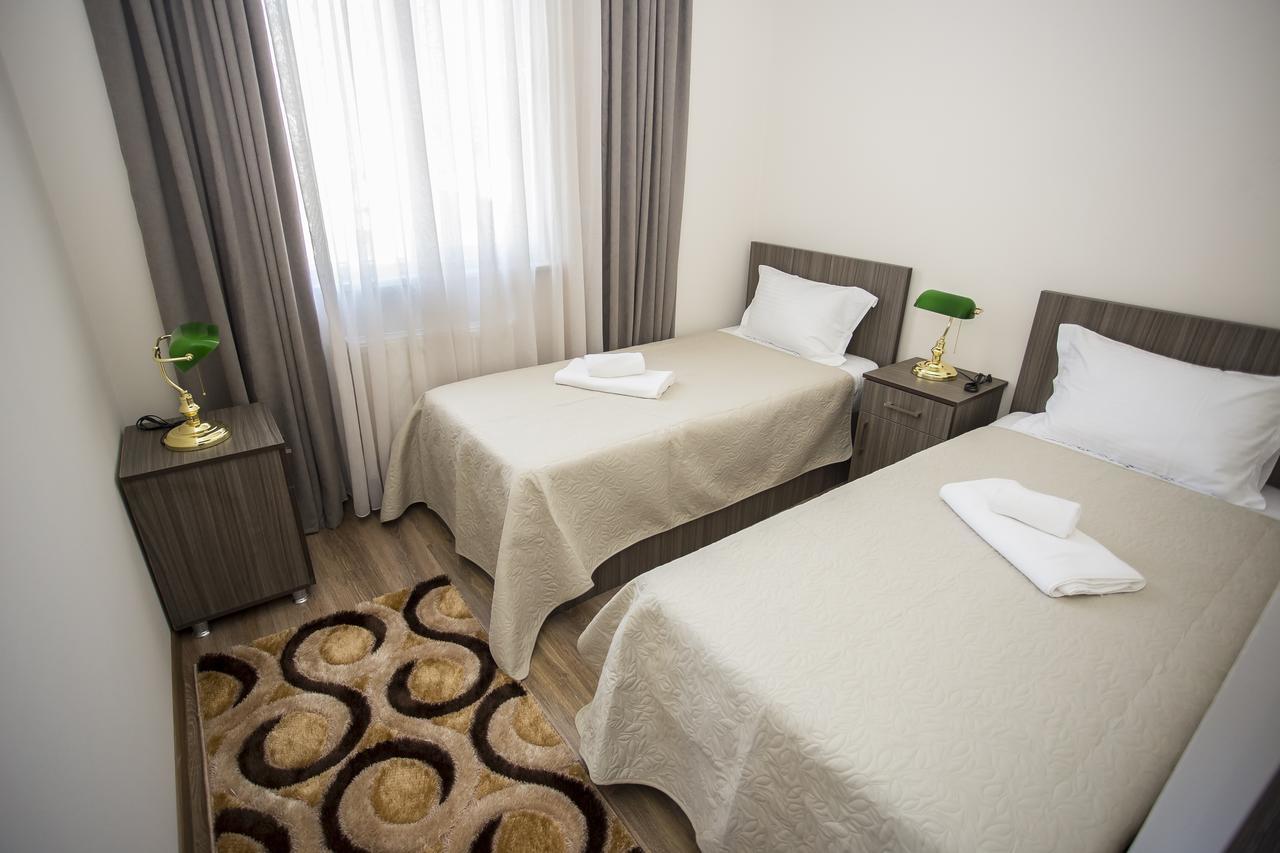 באטומי Hotel Garanti מראה חיצוני תמונה