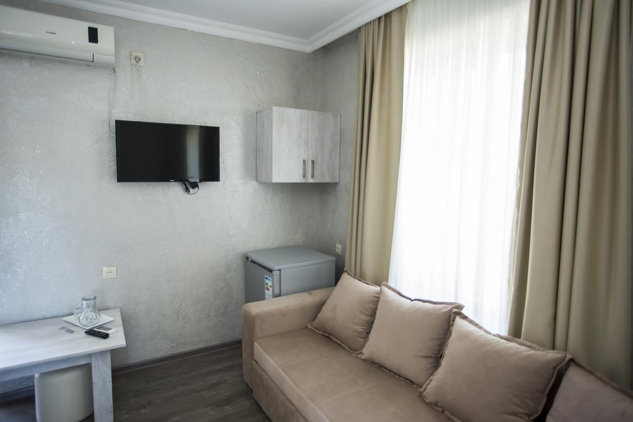 באטומי Hotel Garanti מראה חיצוני תמונה