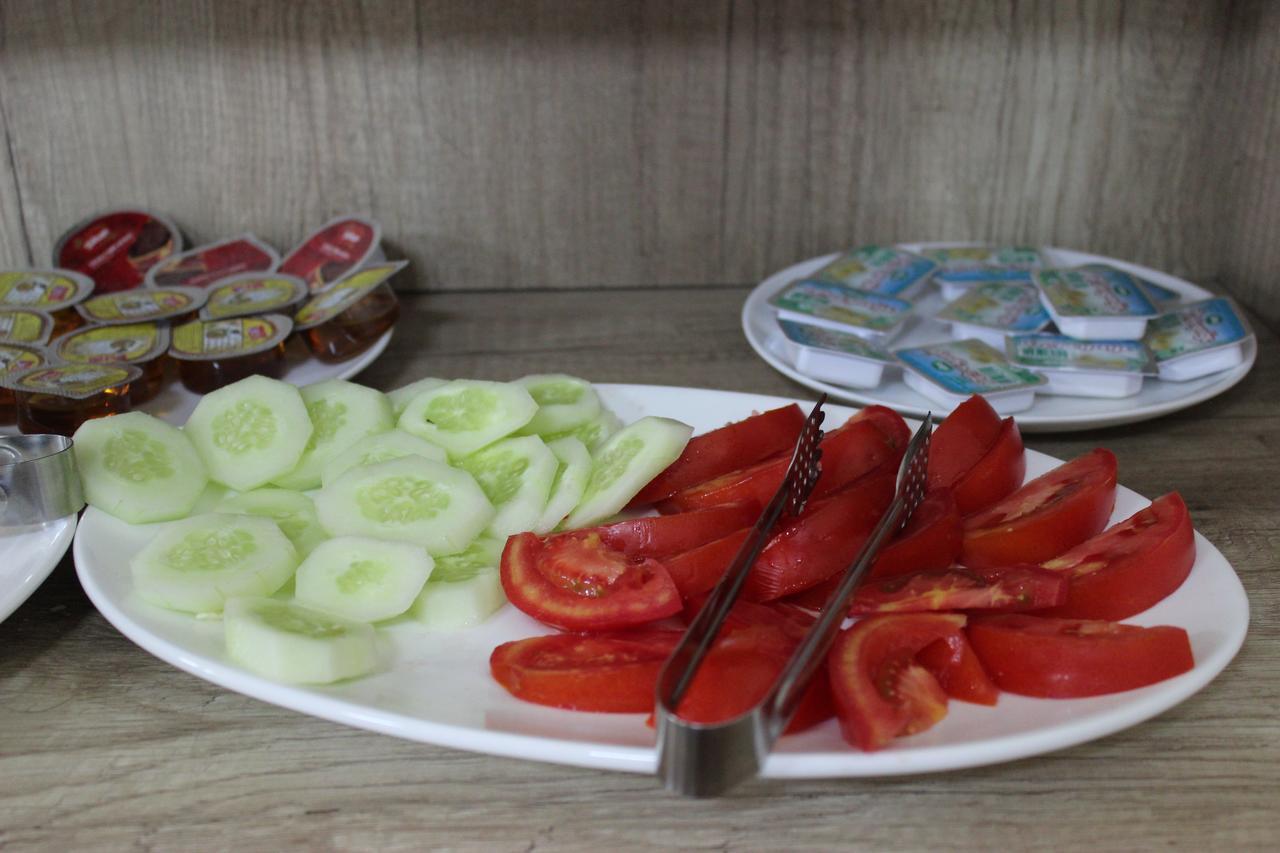באטומי Hotel Garanti מראה חיצוני תמונה
